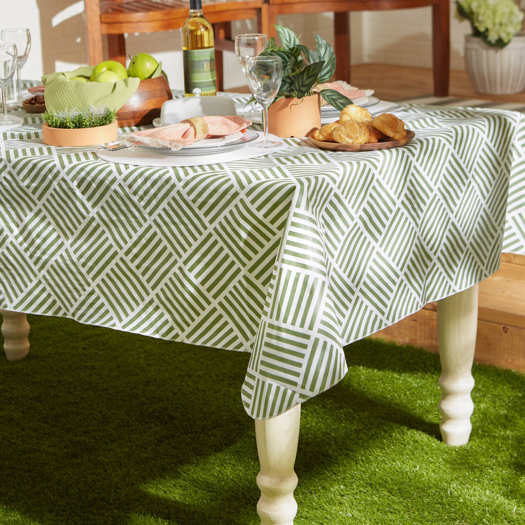 Artichoke Grid Vinyl Tablecloth 70" Round
